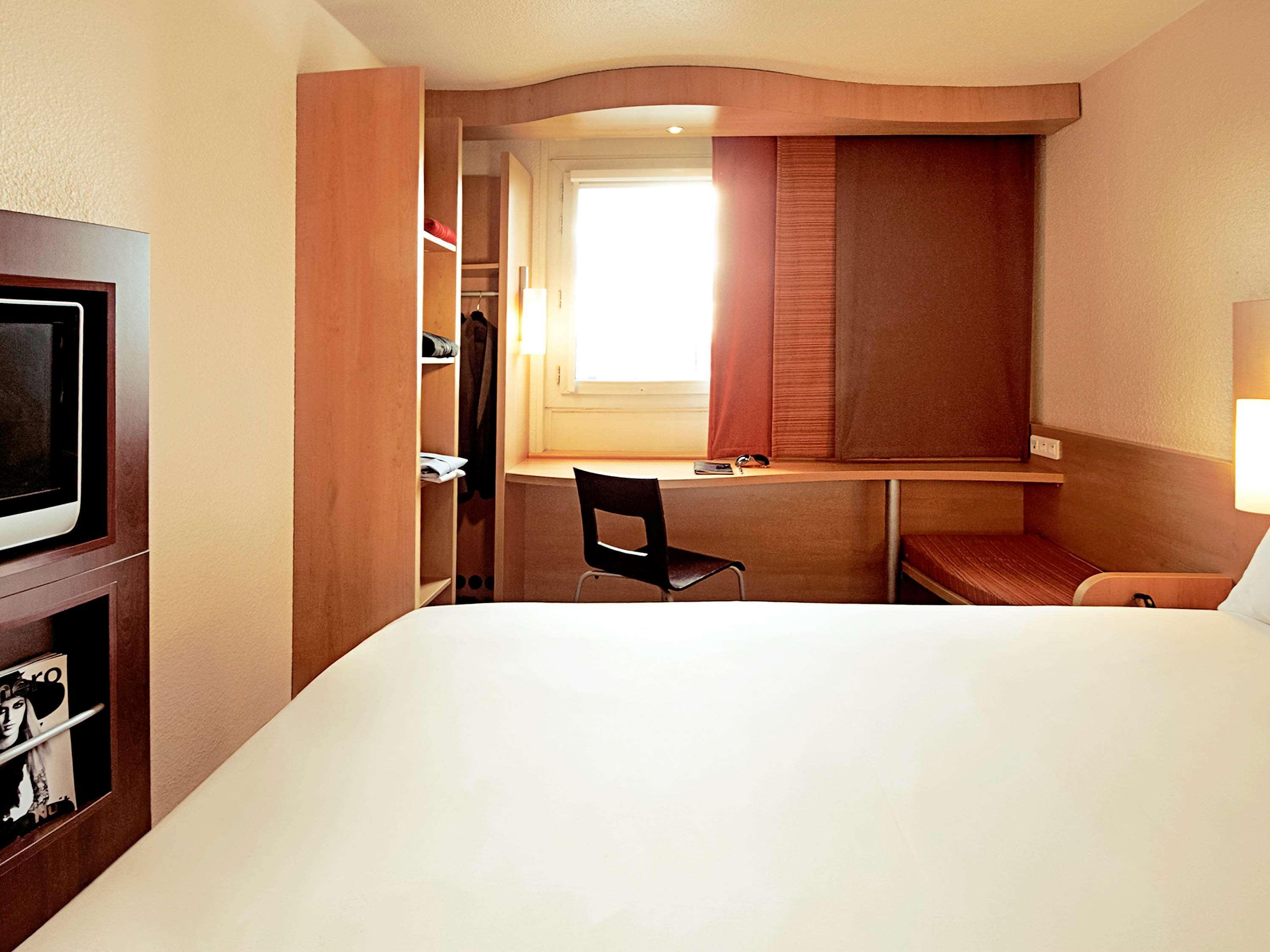 Ibis Sisteron Hotel ภายนอก รูปภาพ