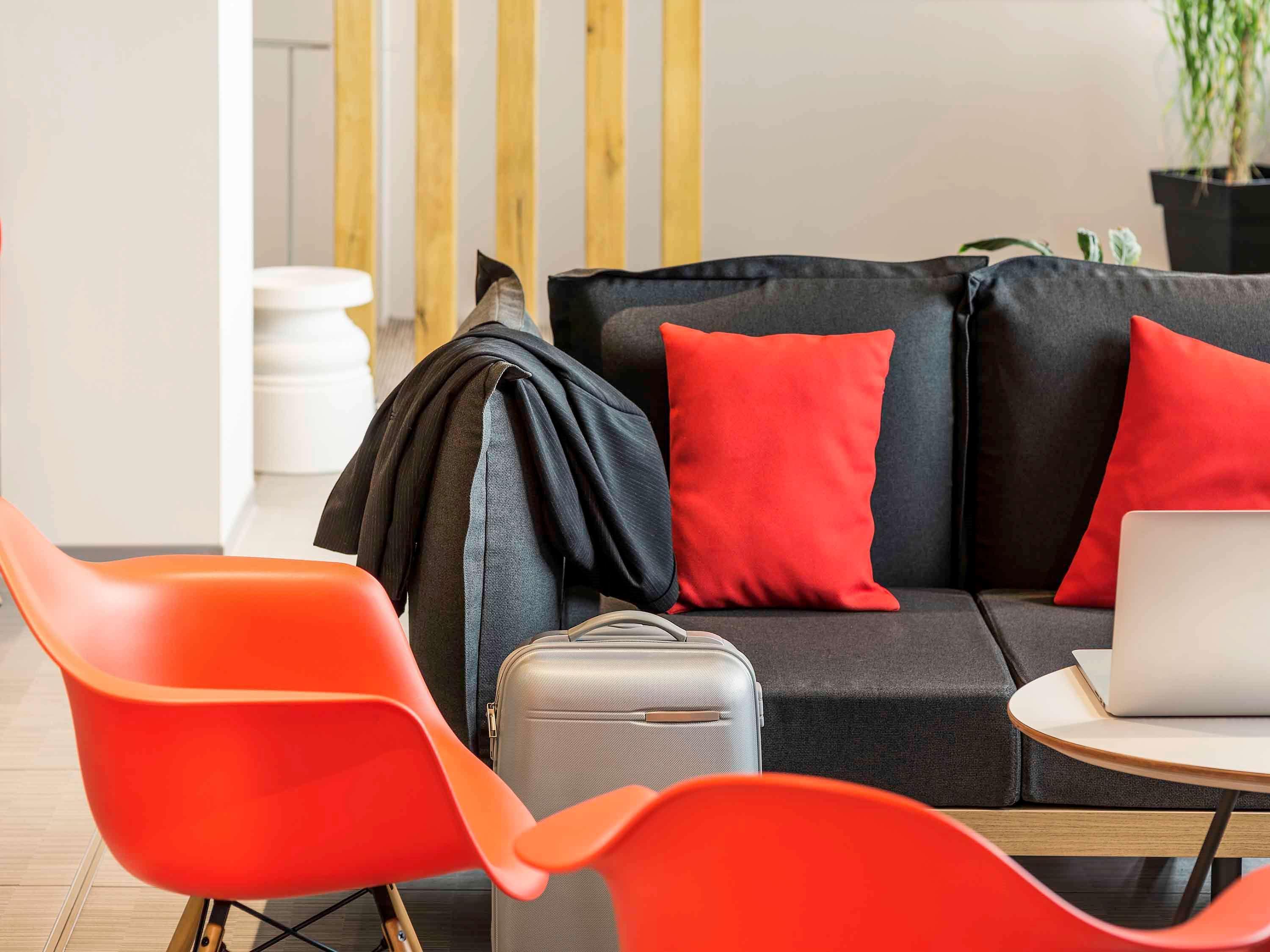 Ibis Sisteron Hotel ภายนอก รูปภาพ