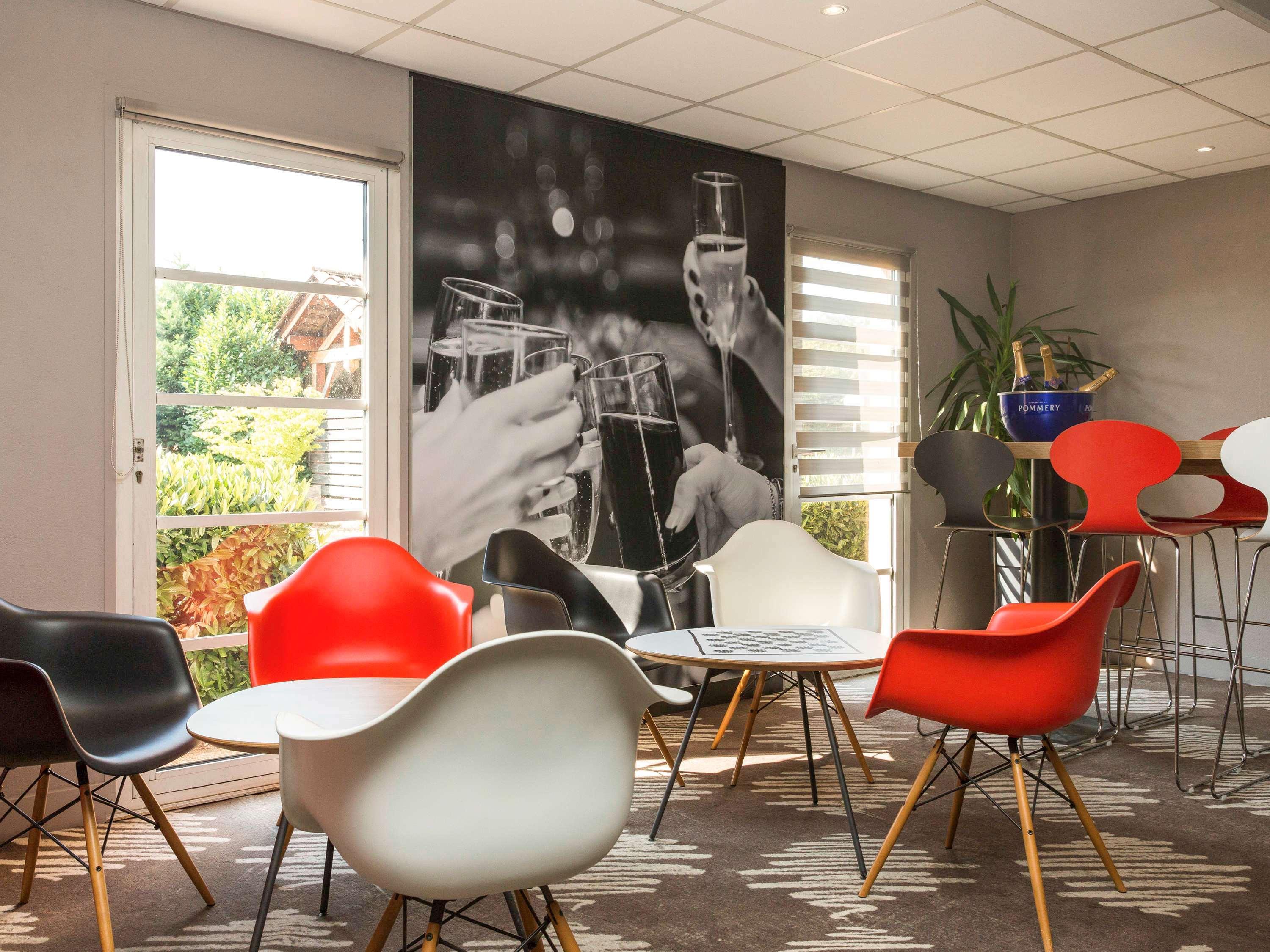 Ibis Sisteron Hotel ภายนอก รูปภาพ